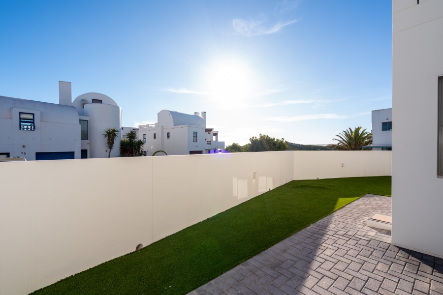 5 Bedroom Property for Sale in Paradise Beach Western Cape